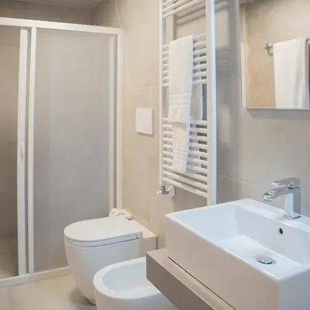 谢列斯特旅馆 东塞斯特里