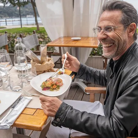 谢列斯特旅馆 酒店 东塞斯特里